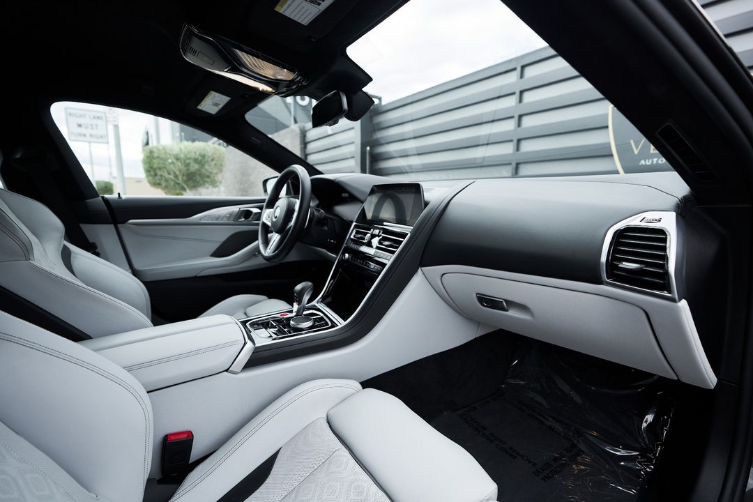 2021 BMW M8