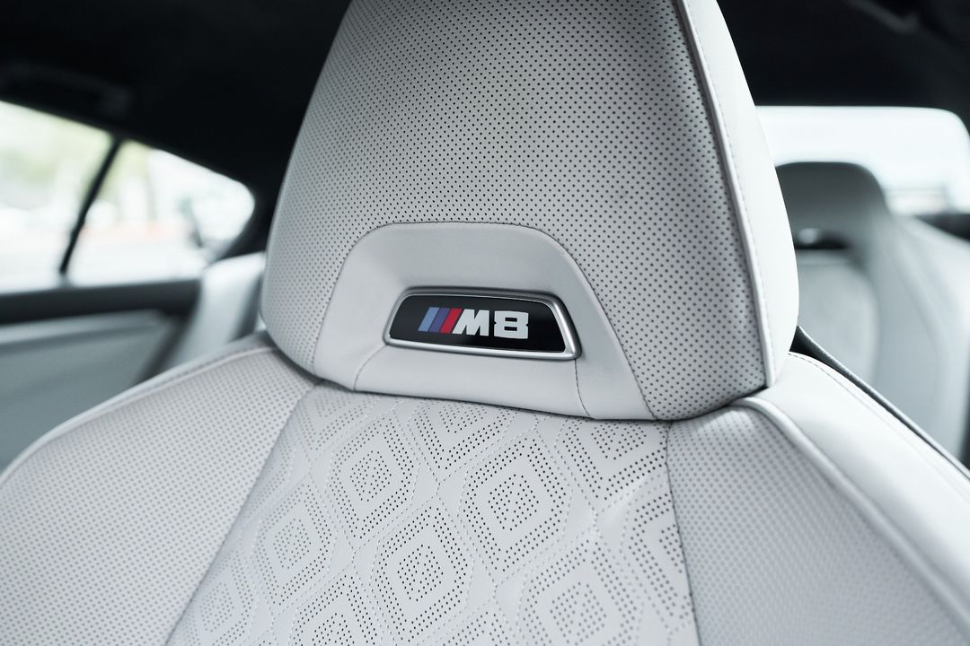 2021 BMW M8
