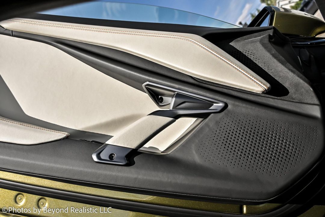 2025 Lamborghini Revuelto