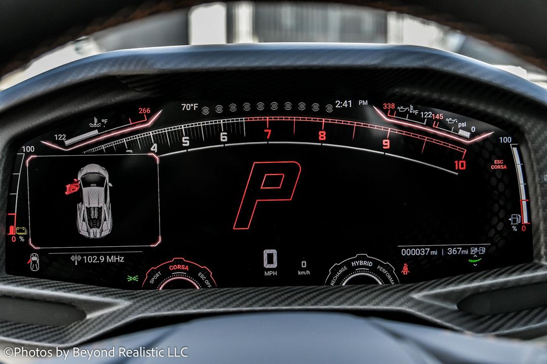 2025 Lamborghini Revuelto