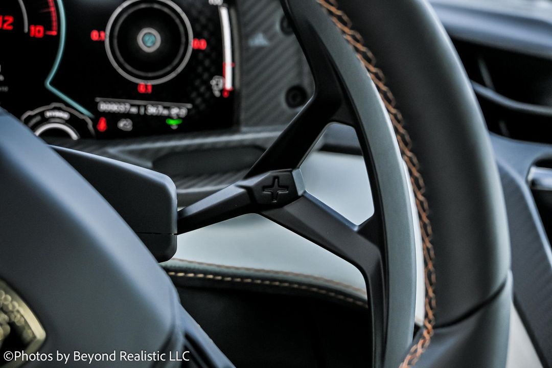 2025 Lamborghini Revuelto