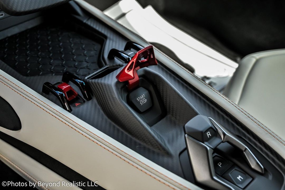 2025 Lamborghini Revuelto