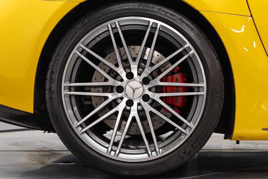 2020 Mercedes-Benz AMG   GT