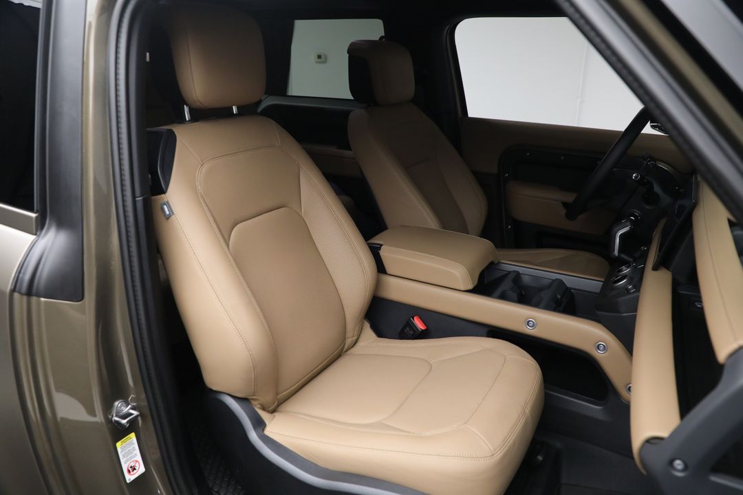 2025 Land Rover Defender