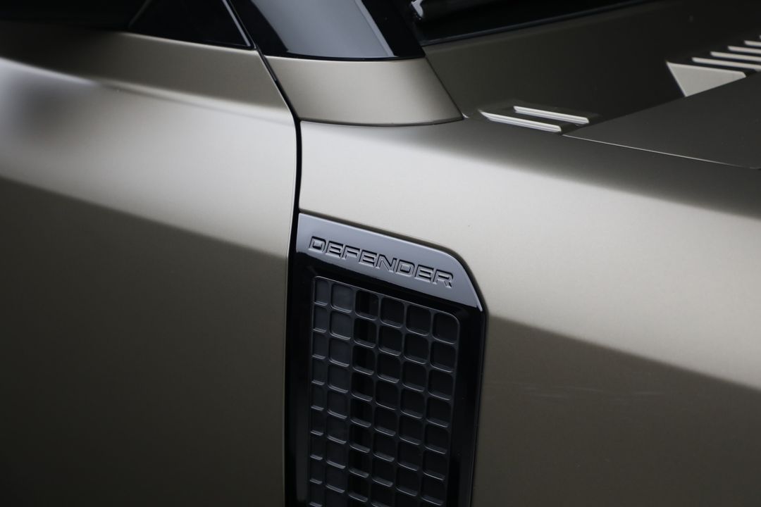 2025 Land Rover Defender