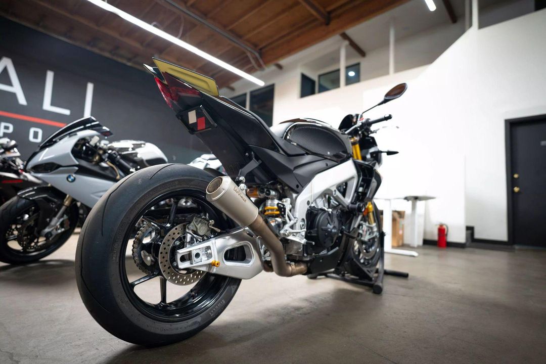 2022 Aprilia Tuono V4 1100 Factory