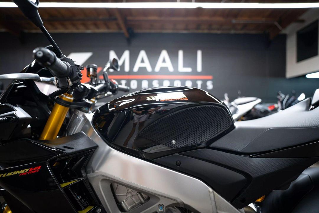 2022 Aprilia Tuono V4 1100 Factory