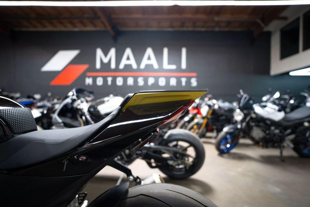 2022 Aprilia Tuono V4 1100 Factory