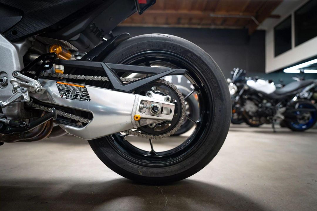 2022 Aprilia Tuono V4 1100 Factory