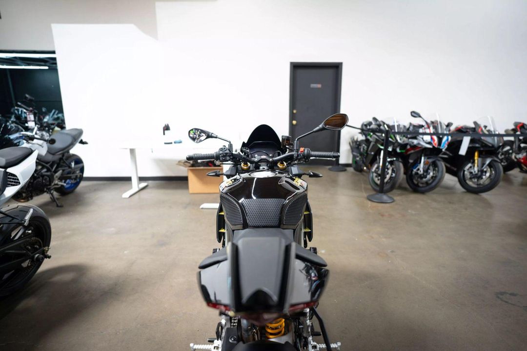 2022 Aprilia Tuono V4 1100 Factory
