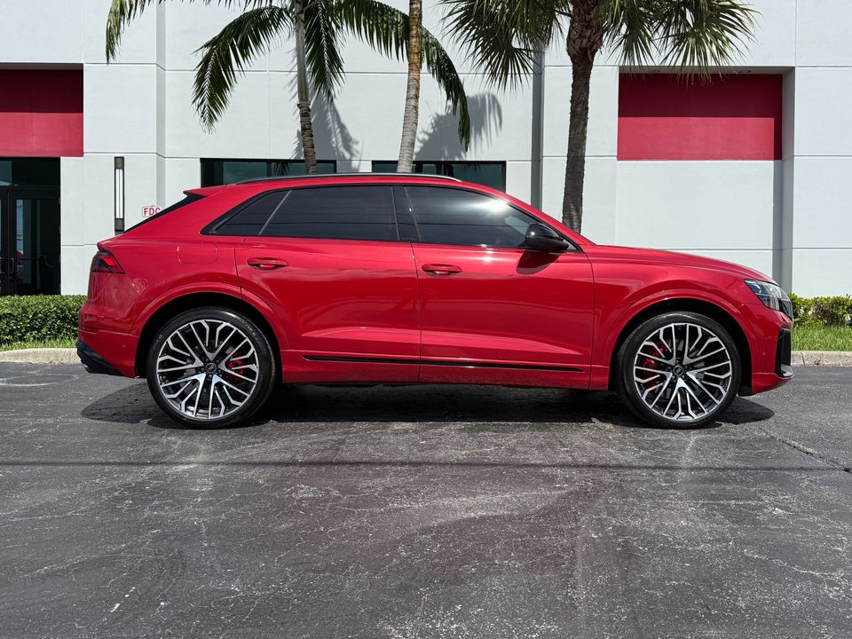 2024 Audi SQ8