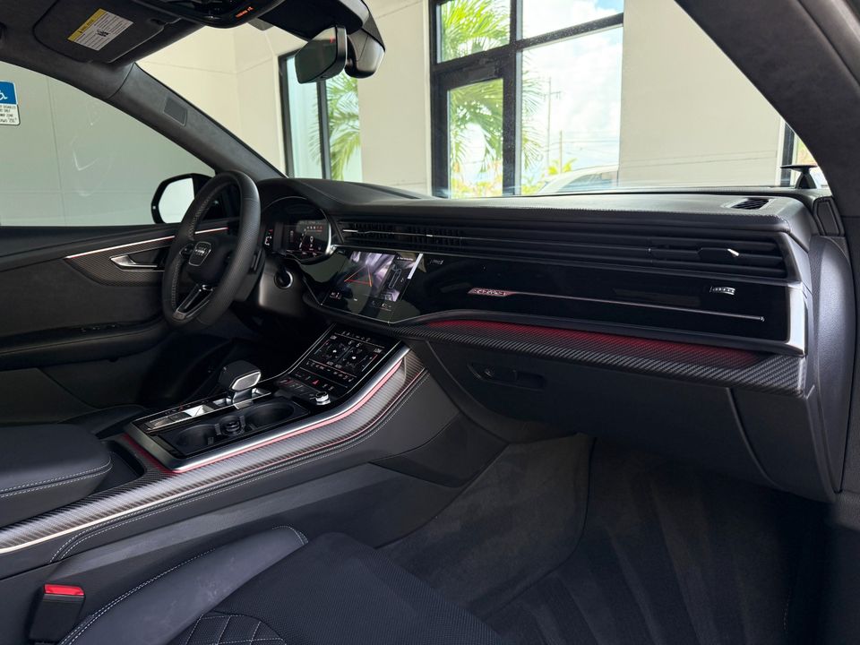 2024 Audi SQ8