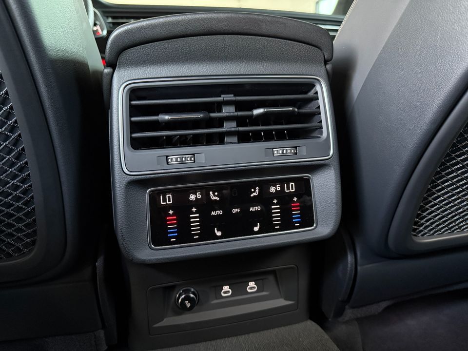 2024 Audi SQ8