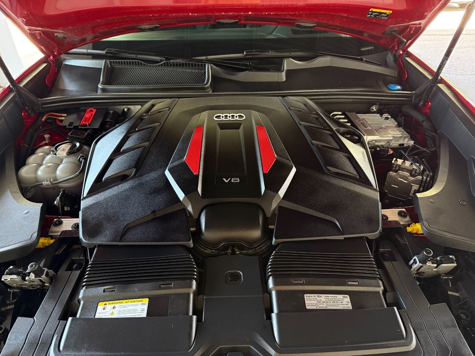 2024 Audi SQ8