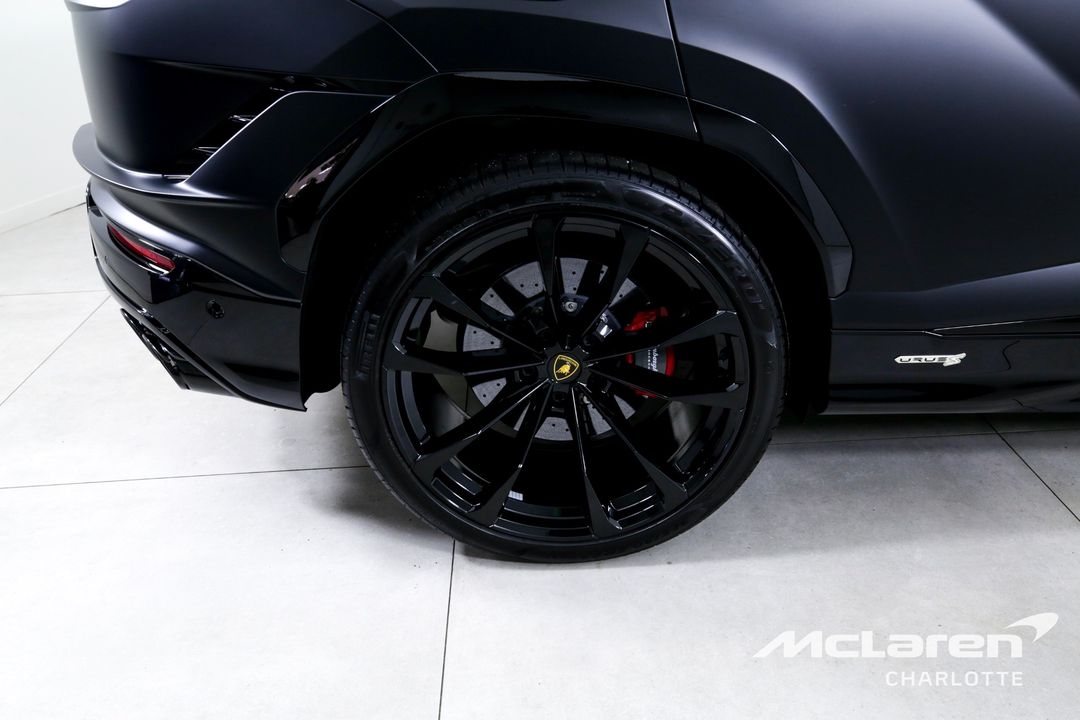 2024 Lamborghini Urus
