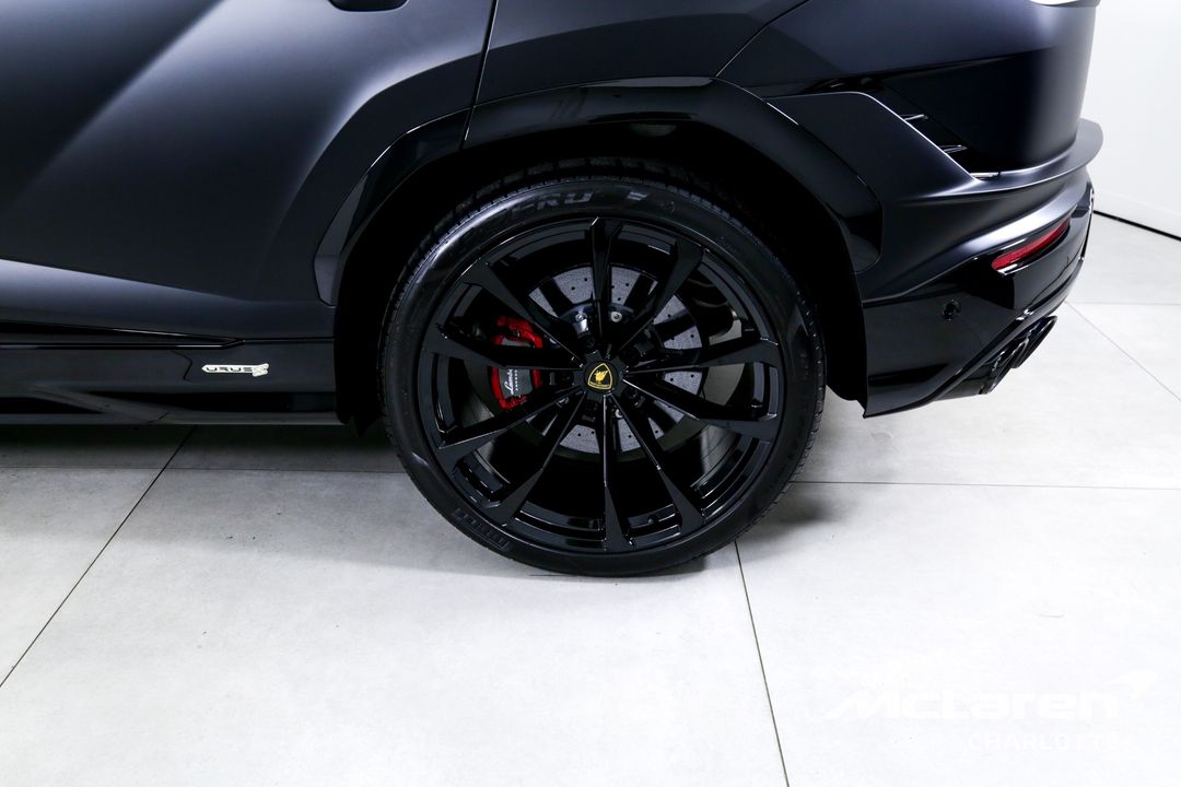 2024 Lamborghini Urus