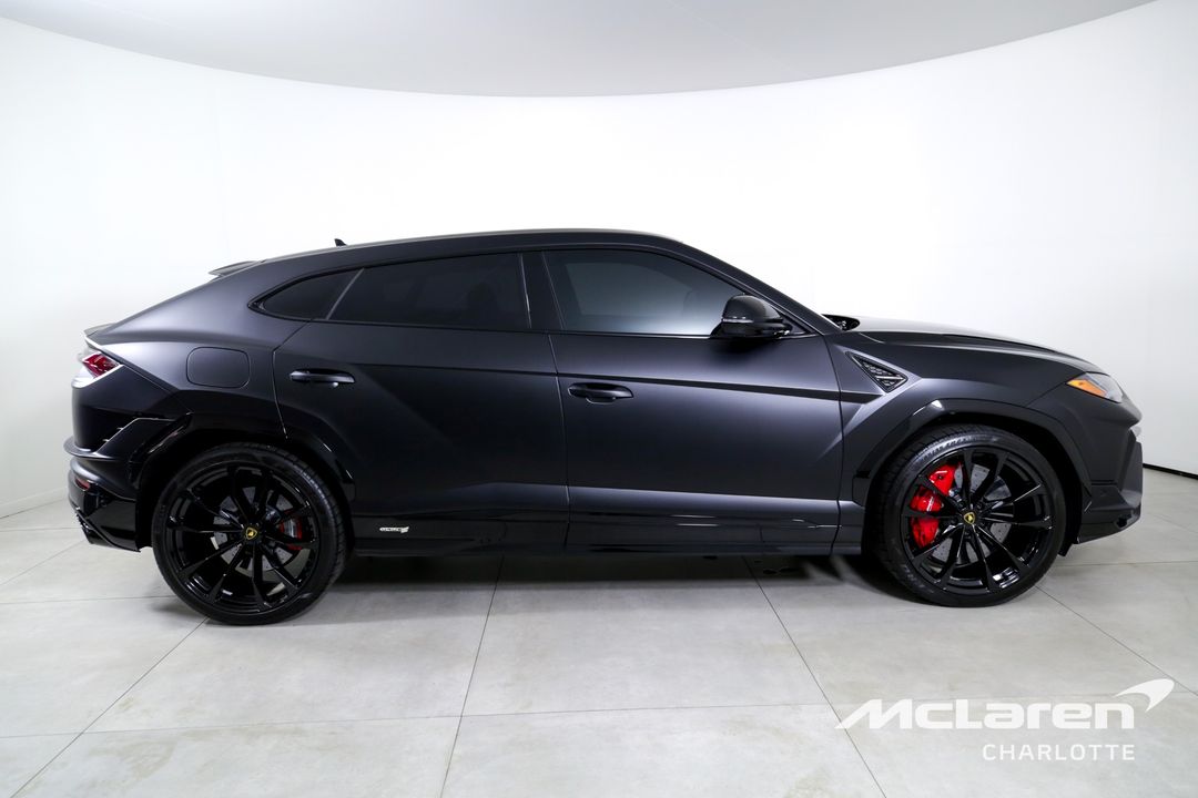2024 Lamborghini Urus