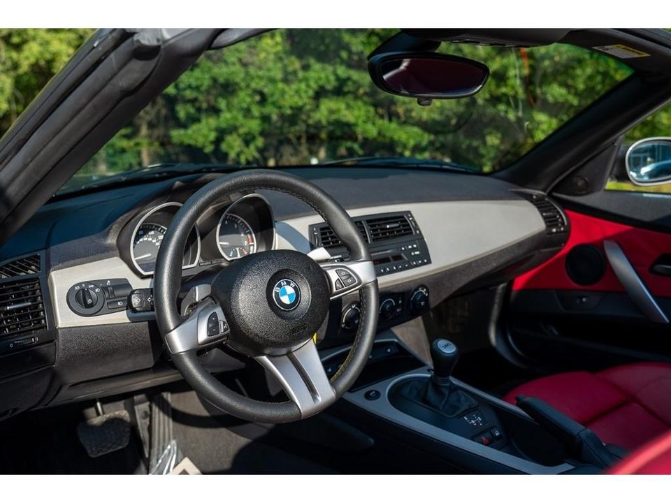 2005 BMW Z4