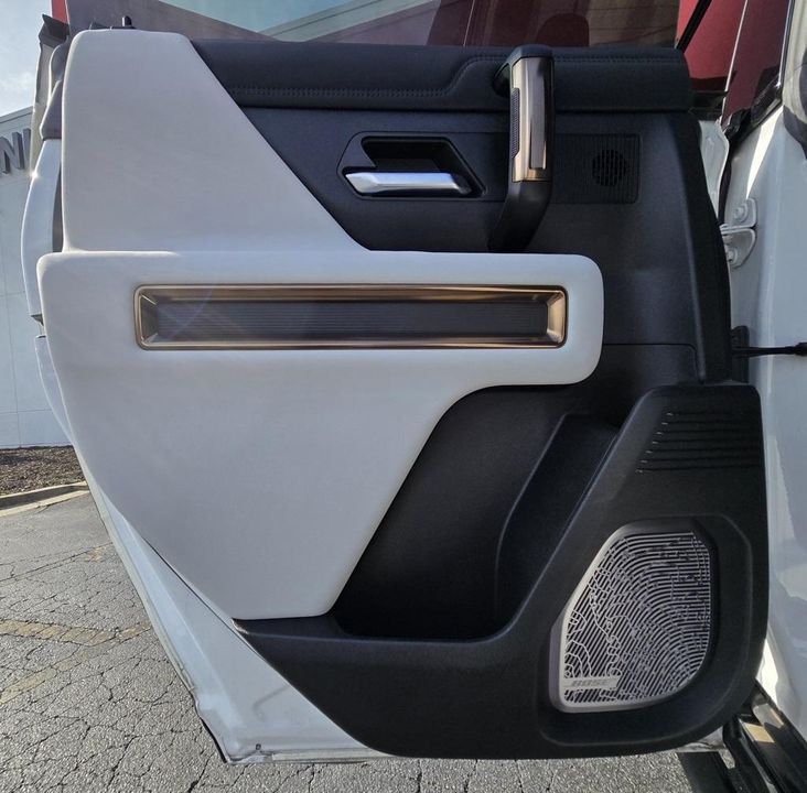 2022 GMC Hummer EV