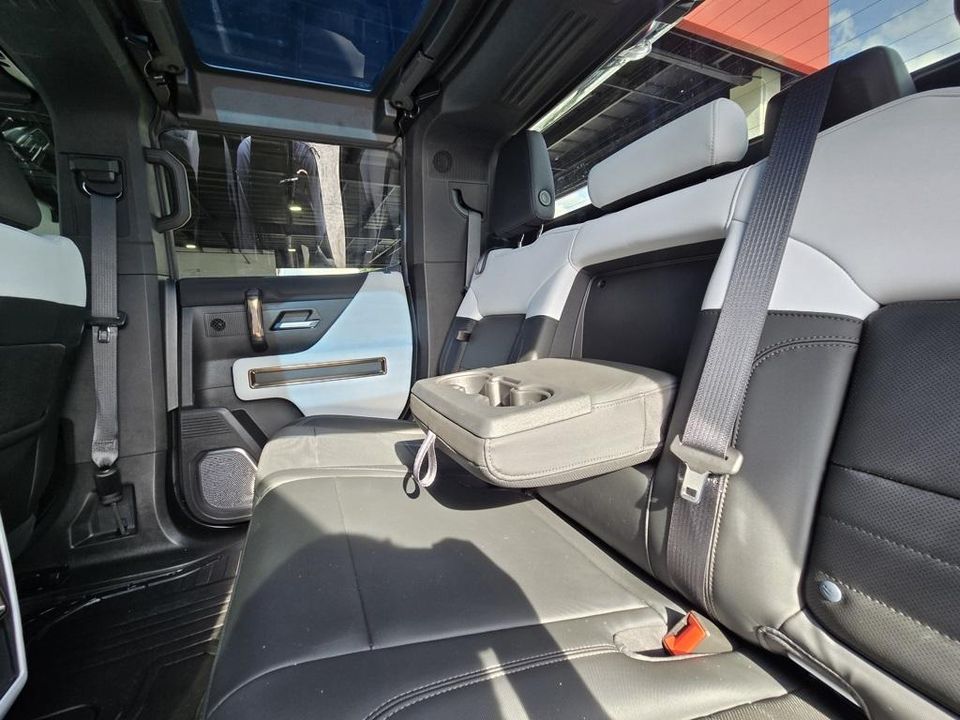 2022 GMC Hummer EV