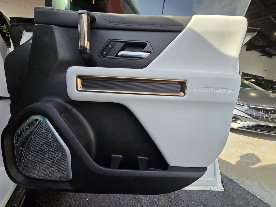 2022 GMC Hummer EV
