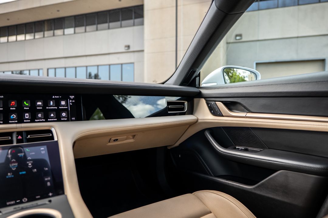 2022 Porsche Taycan