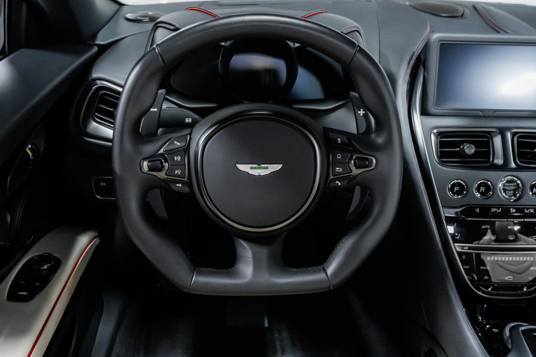 2023 Aston Martin DBS