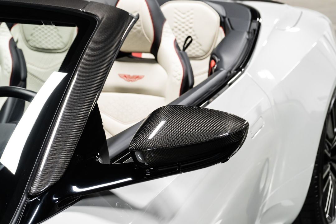 2023 Aston Martin DBS