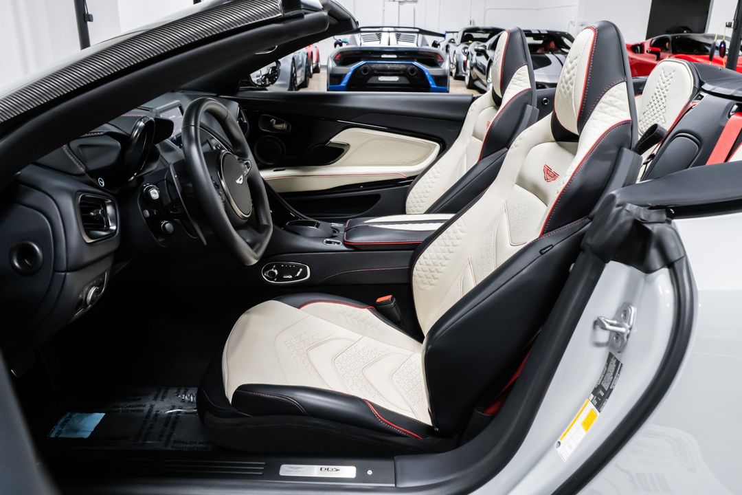 2023 Aston Martin DBS