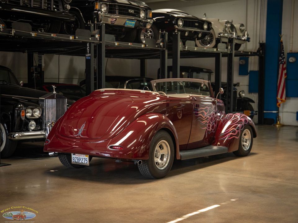 1937 Ford Custom Cabriolet