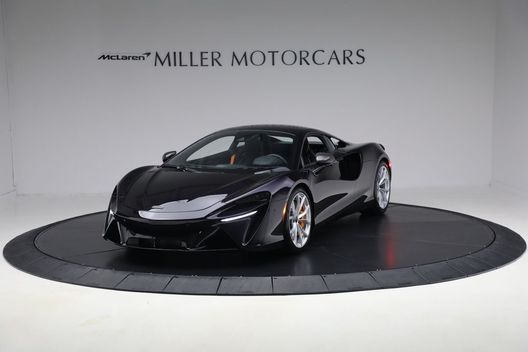 2025 McLaren Artura