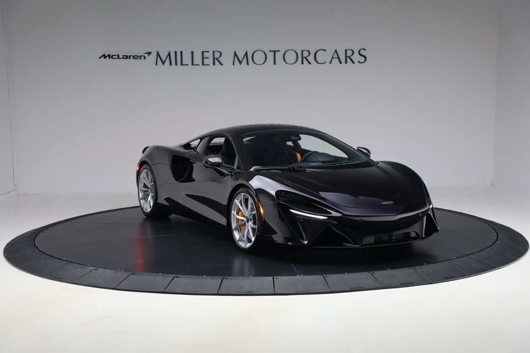 2025 McLaren Artura