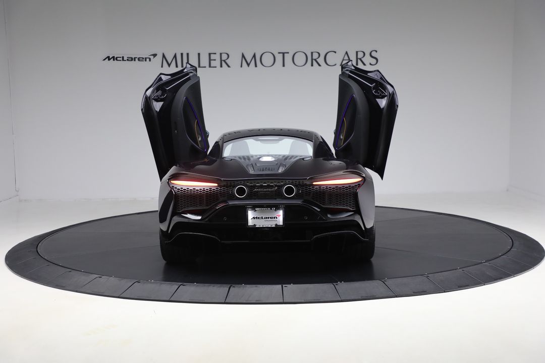 2025 McLaren Artura