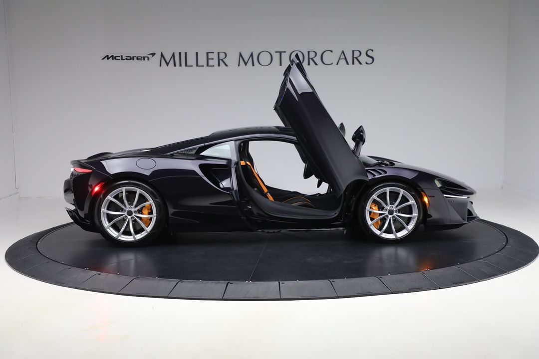 2025 McLaren Artura