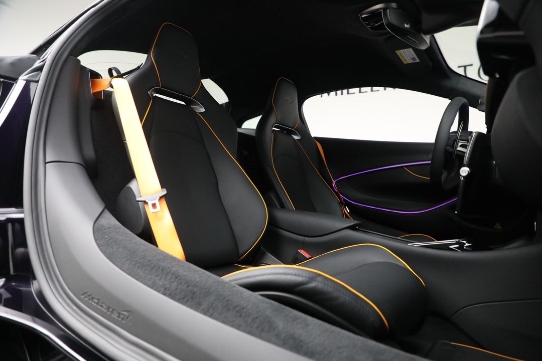 2025 McLaren Artura