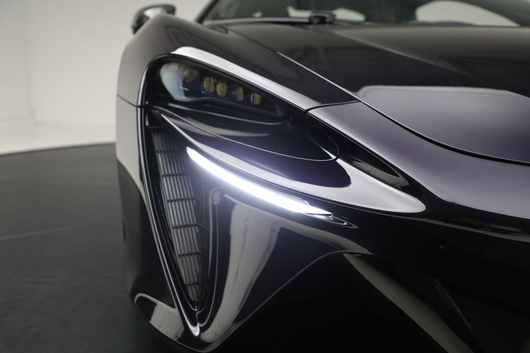 2025 McLaren Artura