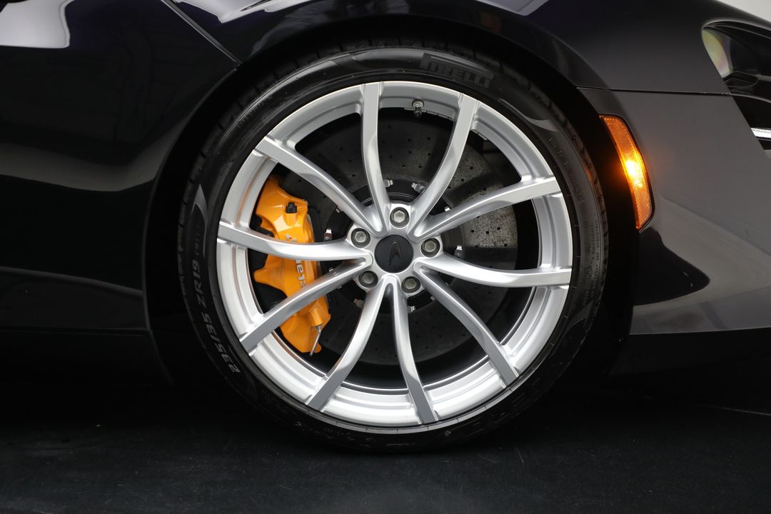 2025 McLaren Artura