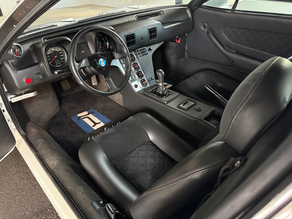 1972 DeTomaso Pantera