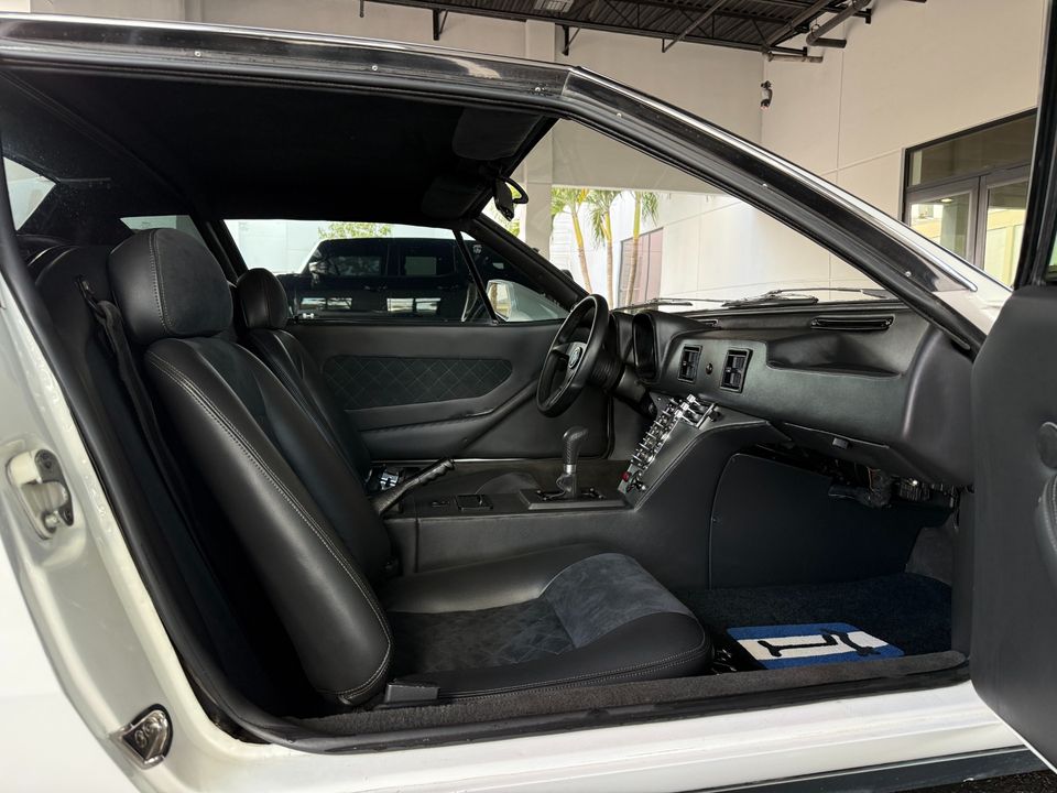 1972 DeTomaso Pantera