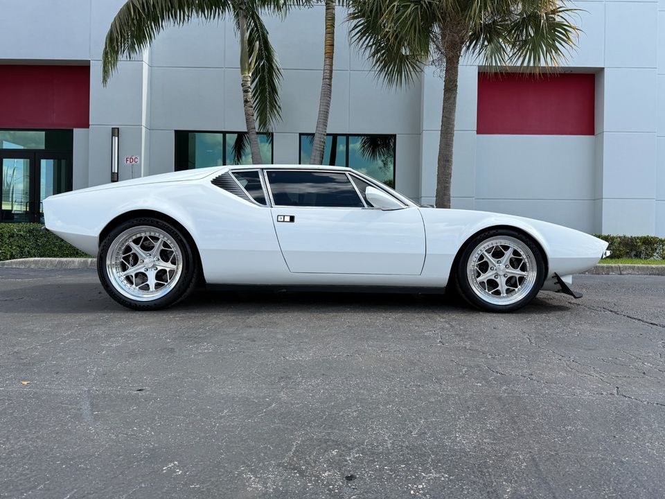 1972 DeTomaso Pantera