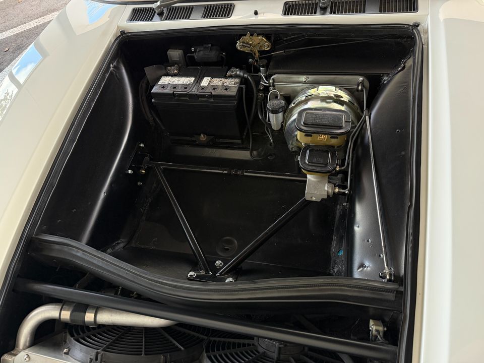 1972 DeTomaso Pantera