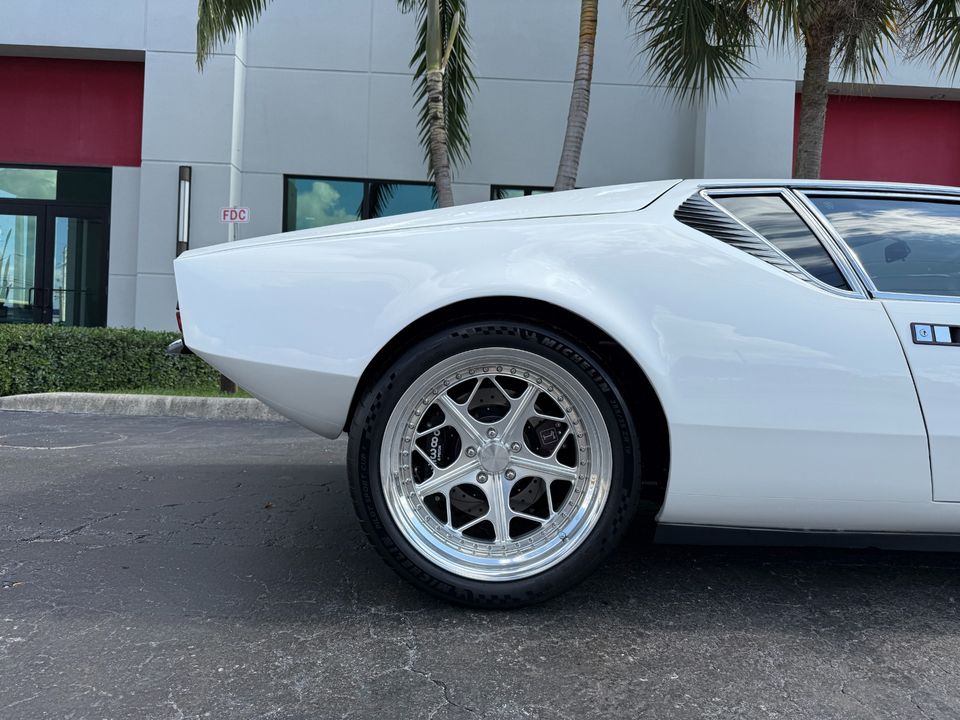 1972 DeTomaso Pantera