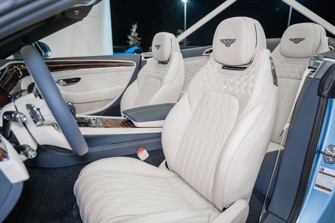 2026 BENTLEY CONTINENTAL GTC AZURE V8