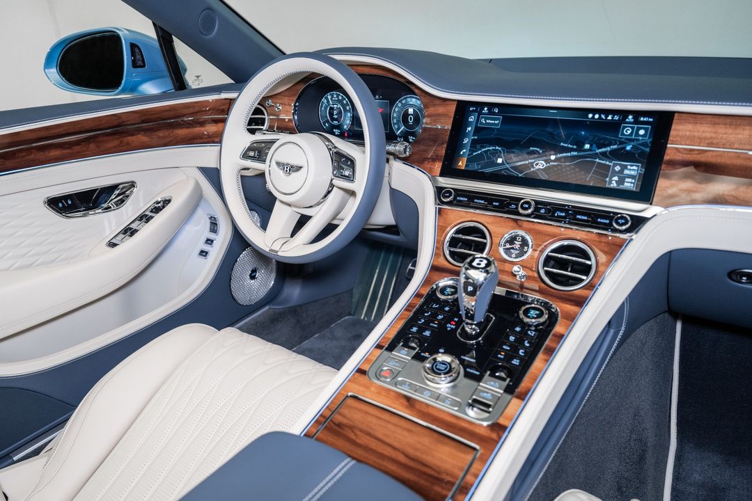 2026 BENTLEY CONTINENTAL GTC AZURE V8
