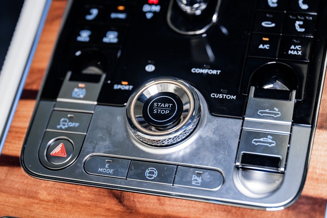 2026 BENTLEY CONTINENTAL GTC AZURE V8
