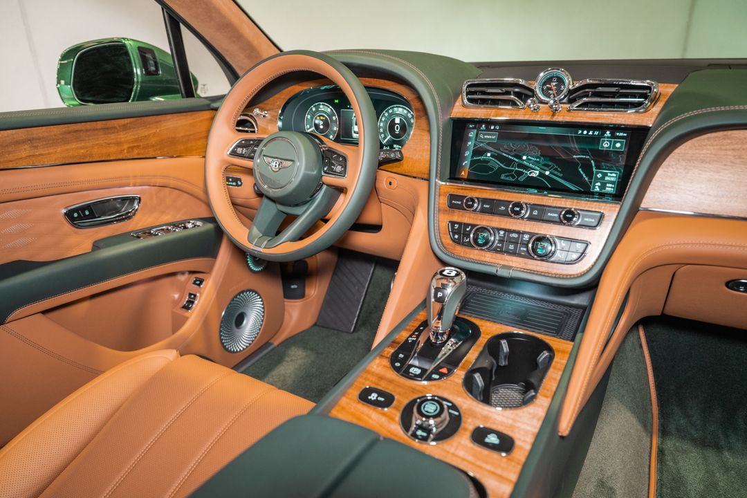 2025 Bentley Bentayga