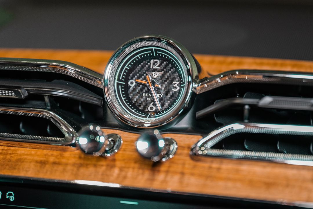 2025 Bentley Bentayga