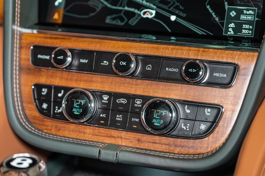 2025 Bentley Bentayga