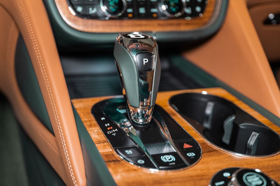 2025 Bentley Bentayga