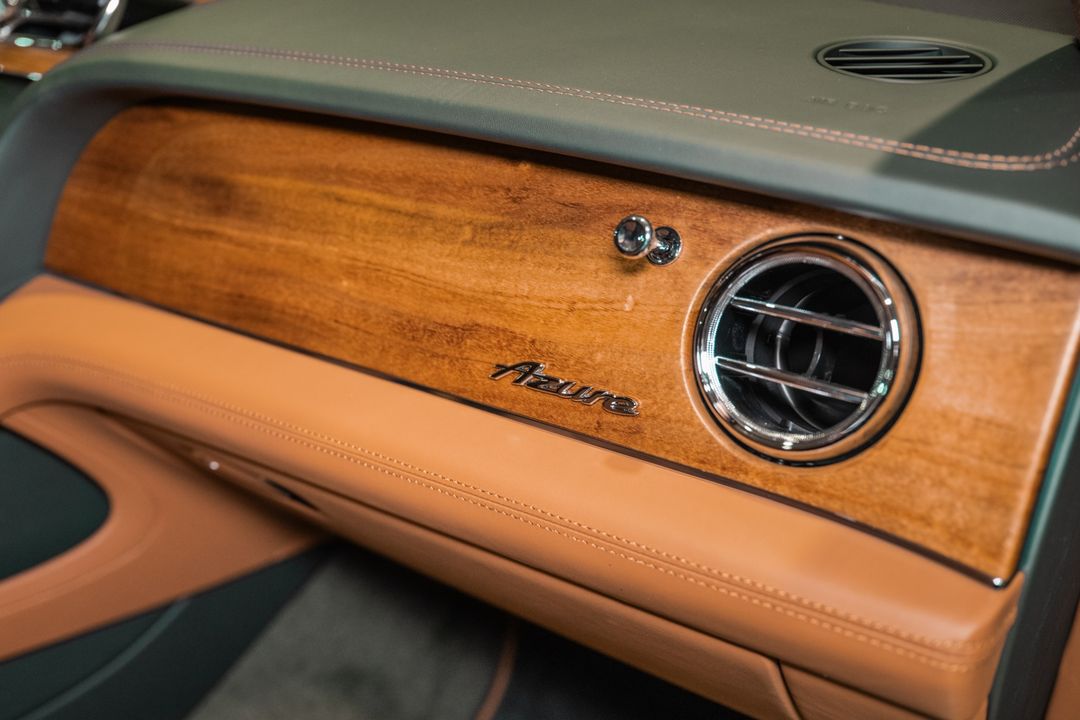 2025 Bentley Bentayga